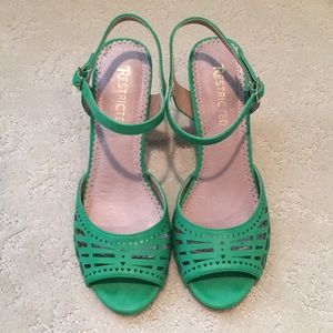 Restricted Brand Green Heels Size 8